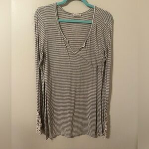 Gimmicks by BKE shirt